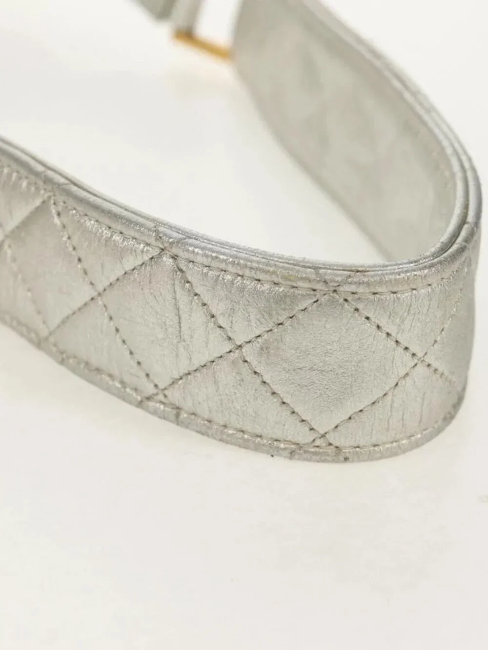 CHANEL Matelasse Shoulder Bag Leather Silver Gold CC Auth 152450SAV